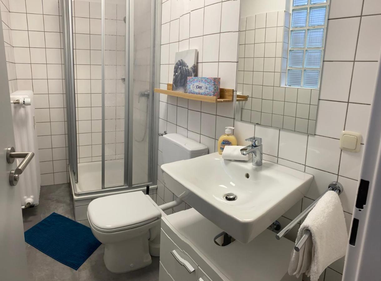 Gemuetliche Ferienwohnung Am Ringpark Wurzburg Ngoại thất bức ảnh